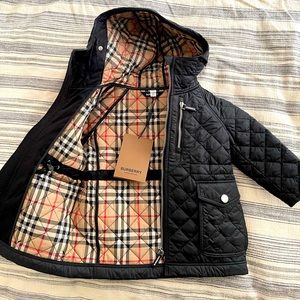 Burberry size 3yr old kids Jacket New with tag.